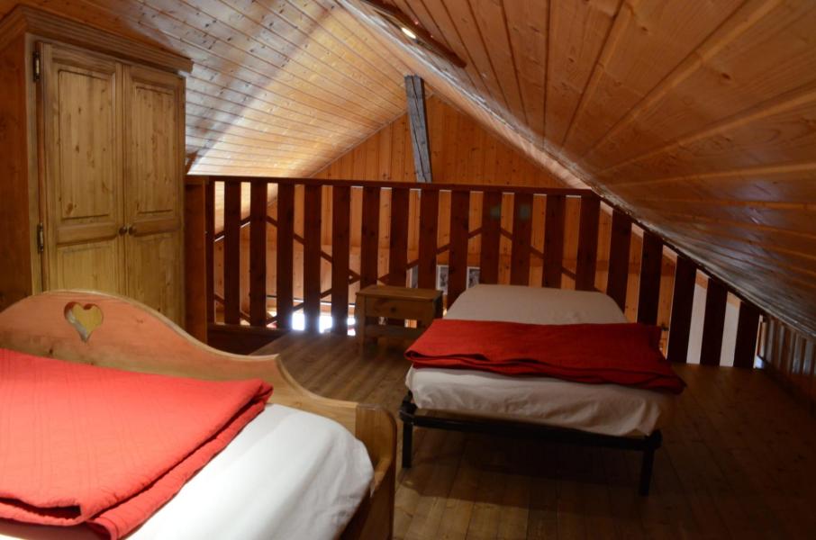Rent in ski resort 4 room duplex apartment 7 people (4) - Chalet l'Epicéa - Châtel - Mezzanine
