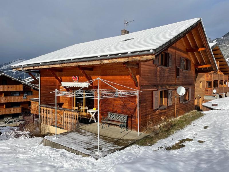 Holiday in mountain resort 7 room chalet 15 people - Chalet l'Orme - Châtel - Winter outside