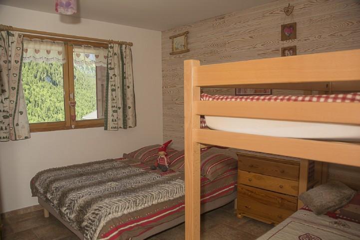 Rent in ski resort 6 room apartment 12 people (001) - Chalet la Boule de Neige - Châtel