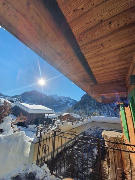 Ski verhuur Chalet triplex 7 kamers 16 personen - Chalet la Calèche - Châtel - Terras