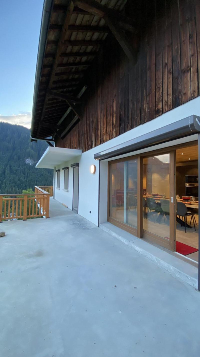 Rent in ski resort 6 room apartment 12 people - Chalet La Ferme de Delphine et François - Châtel - Terrace