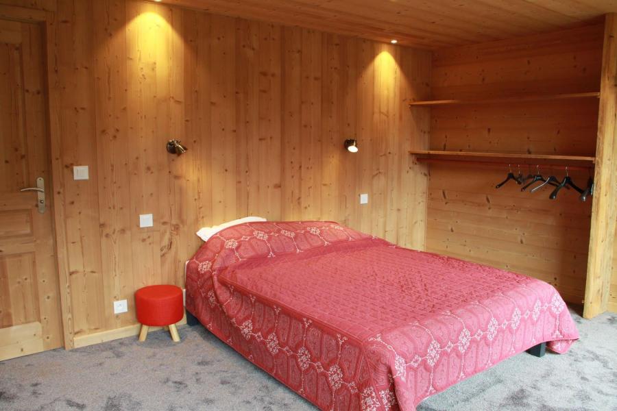 Rent in ski resort 5 room apartment 13 people (Logement 13 personnes) - Chalet LA FERME DU CREUX DU NANT - Châtel - Bedroom