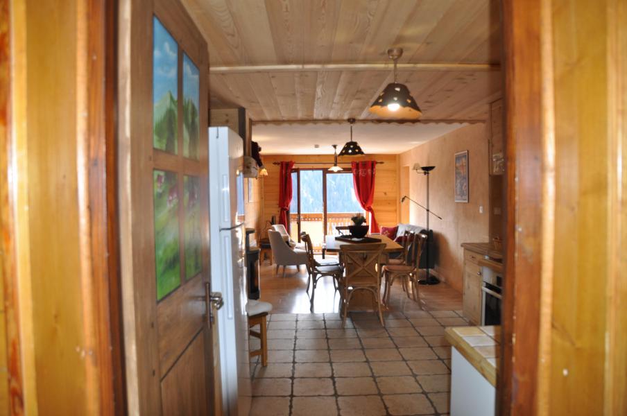 Rent in ski resort 5 room apartment 7 people - Chalet la Puce - Châtel - Living room