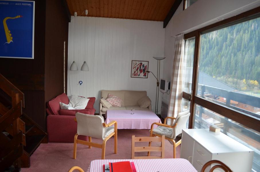 Ski verhuur Chalet 4 kamers 6 personen - Chalet Le Numéro 5 - Châtel - Woonkamer