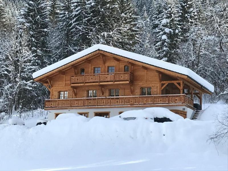 Аренда на лыжном курорте Шале 9 комнат 15 чел. - Chalet le Refuge - Châtel - зимой под открытым небом