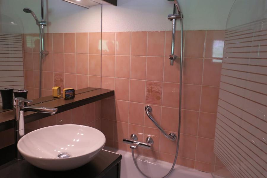 Rent in ski resort 2 room apartment 5 people (D14) - La Résidence l'Alpage - Châtel - Bathroom