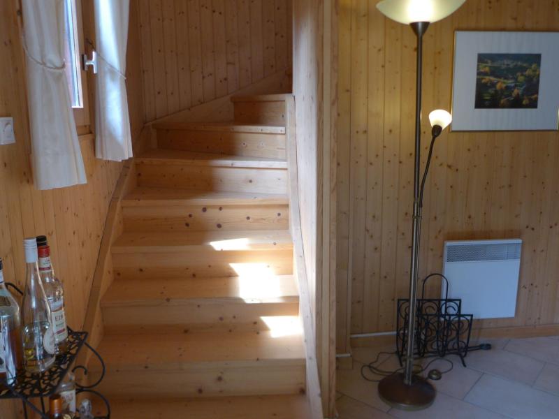 Location au ski Chalet 6 pièces 9 personnes (1) - Le Jet d'Eau 19 - Châtel - Escalier