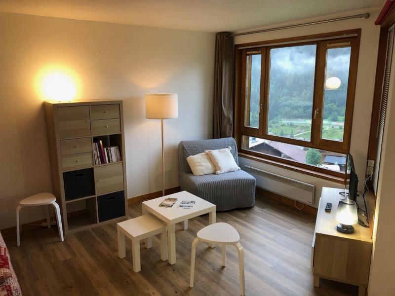 Ski verhuur Studio bergnis 4 personen (2) - Résidence Chambron - Châtel - Woonkamer