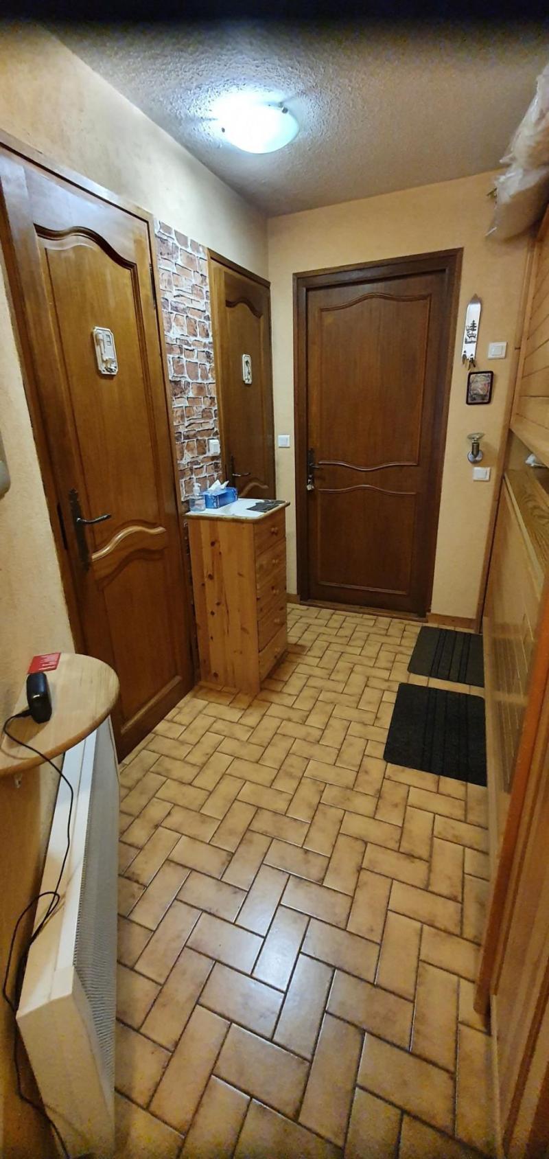 Ski verhuur Appartement 2 kamers bergnis 4 personen (16) - Résidence l'Orée des Pistes - Châtel - Hal