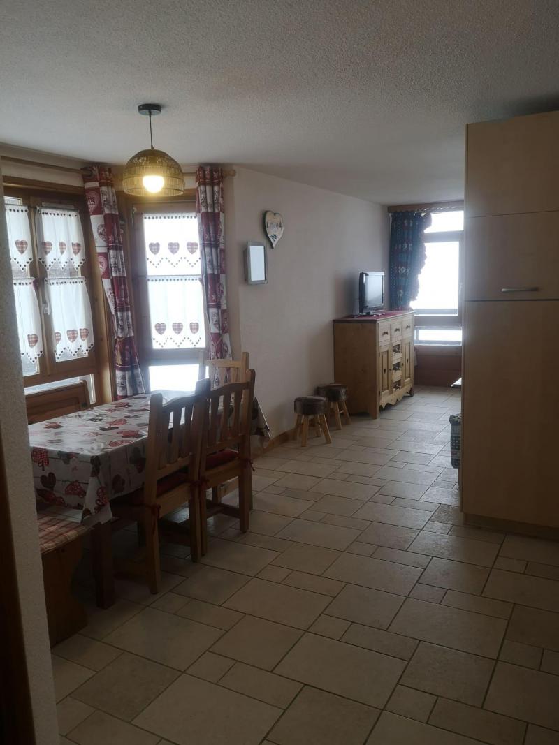 Rent in ski resort 2 room apartment 5 people (A4) - Résidence le Val Pierre - Châtel - Living room