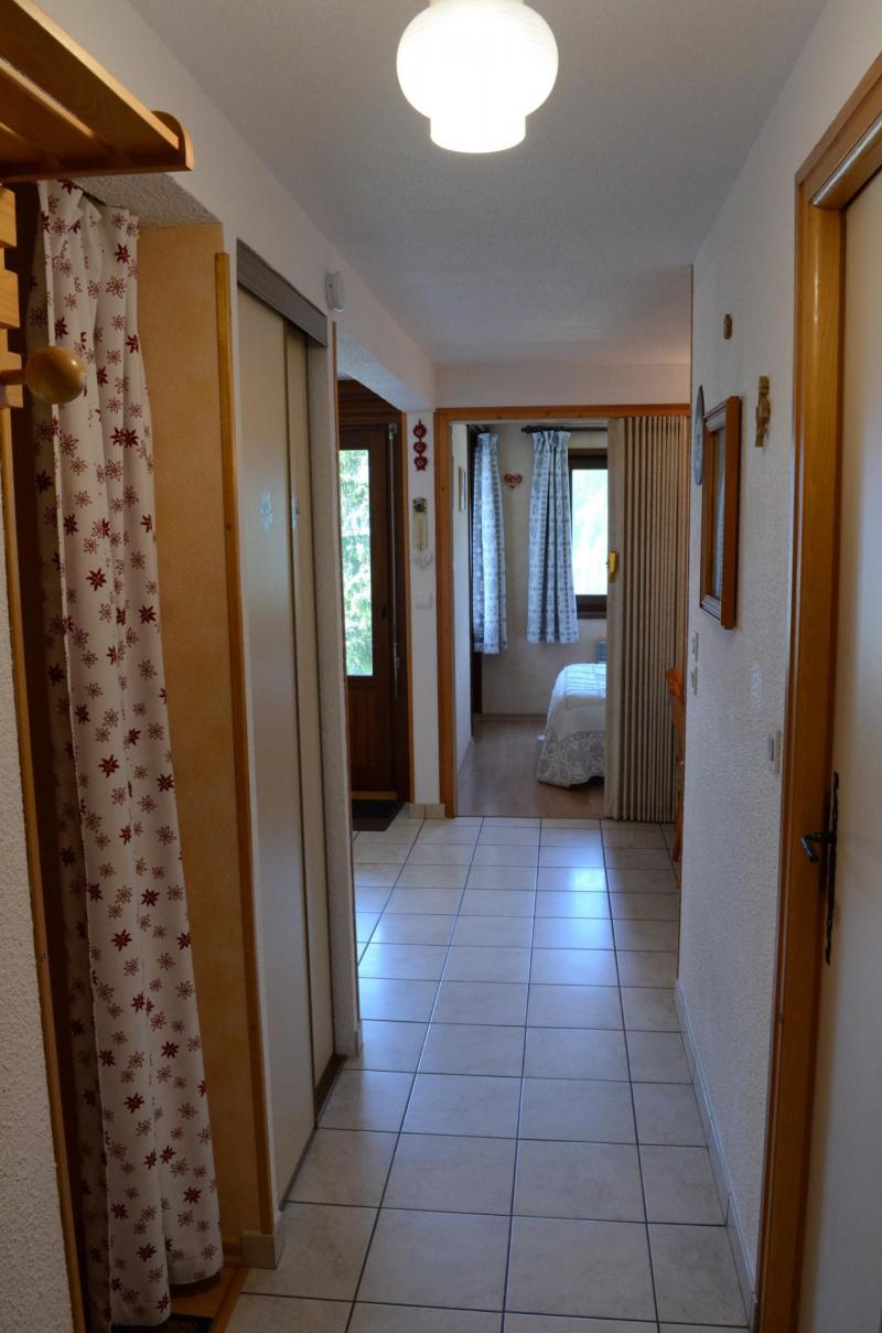 Rent in ski resort 2 room apartment sleeping corner 5 people (002) - Résidence les Sorbiers - Châtel - Corridor