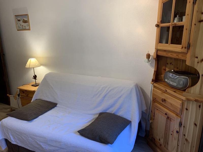 Rent in ski resort Studio sleeping corner 3 people (26A) - Résidence les Voinettes - Châtel - Living room