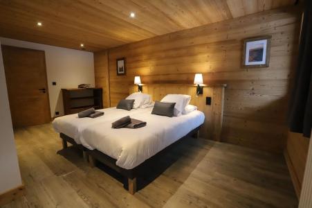 Rent in ski resort 8 room apartment 15 people - Appartement le SOMMET dans chalet la Cascade - Châtel - Apartment