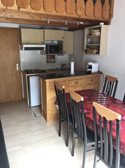 Ski verhuur Appartement 3 kamers 6 personen (15d) - Chalet du Perthuis - Châtel - Woonkamer