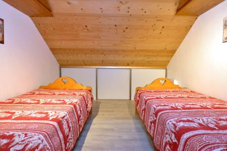 Rent in ski resort 4 room duplex apartment 7 people (4) - Chalet l'Epicéa - Châtel - Bedroom
