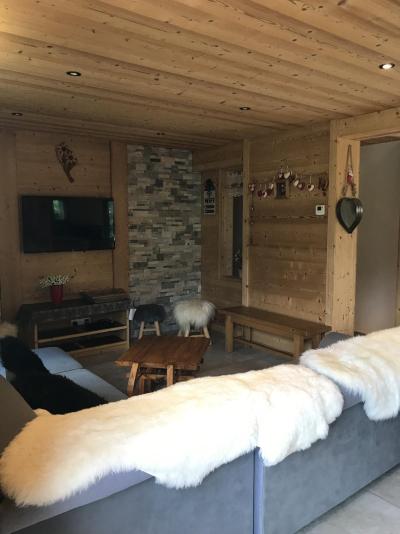 Skiverleih Triplex-Chalet 7 zimmer 16 Personnen - Chalet la Calèche - Châtel - Wohnzimmer