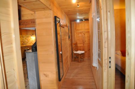 Location au ski Appartement 5 pièces 7 personnes - Chalet la Puce - Châtel - Couloir