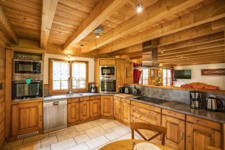 Аренда на лыжном курорте Шале триплекс 9 комнат 15 чел. - Chalet le Refuge - Châtel - апартаменты