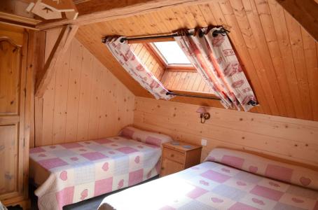 Ski verhuur Appartement 3 kamers 5 personen (002) - Chalet les Pivottes - Châtel - Zolderkamer