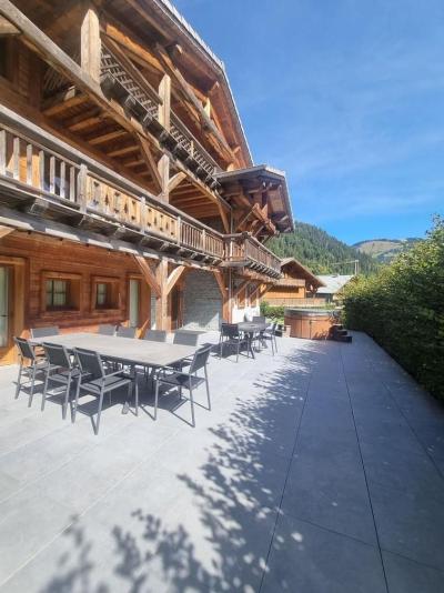 Rent in ski resort 8 room triplex chalet 14 people - Chalet Les Romains - Châtel