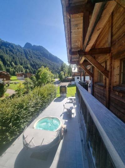 Rent in ski resort 8 room triplex chalet 14 people - Chalet Les Romains - Châtel