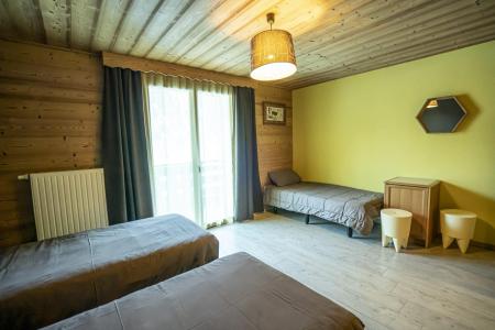 Rent in ski resort 7 room apartment 12 people (002) - Chalet Val D'or - Châtel - Apartment
