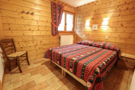Rent in ski resort 5 room apartment 10 people - Demi-chalet La Cabane du Bas - Châtel - Apartment