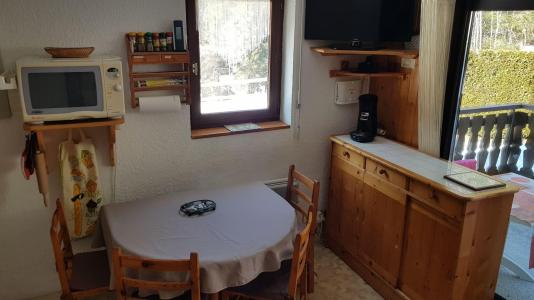 Rent in ski resort 2 room apartment sleeping corner 4 people (PNG009D) - Résidence Perce Neige - Châtel - Living room