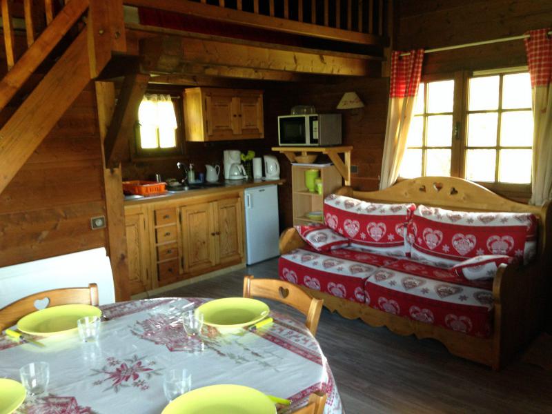Rent in ski resort 1 room mezzanine chalet 4 people - Chalet de la Princesse - Combloux - Living room