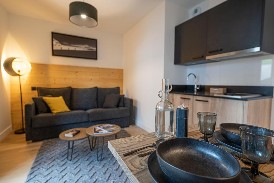 Rent in ski resort Studio 2 people - Résidence Terresens Les Roches Blanches - Combloux - Living room