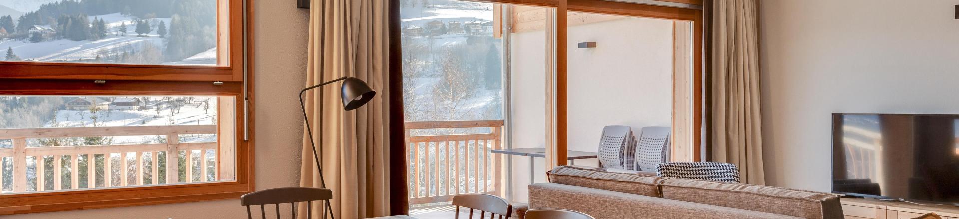 Rent in ski resort Semi-detached 4 room chalet 8 people (triplex) - Résidence les Fermes du Mont Blanc - Combloux - Dining area