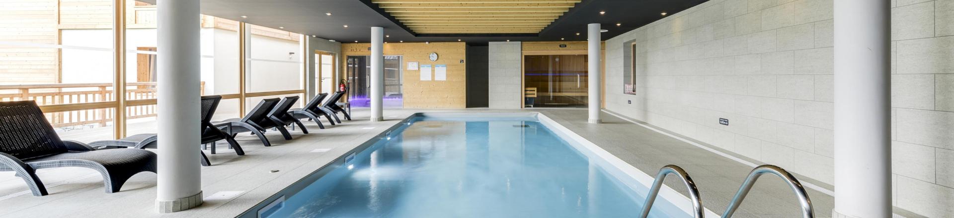 Location au ski Résidence Terresens Fermes du Mont Blanc - Combloux - Piscine