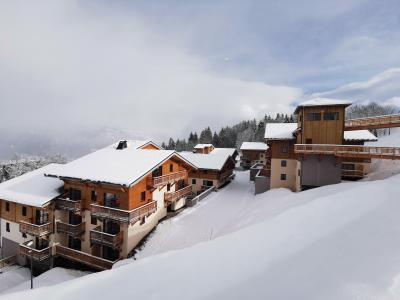 Vacances en montagne Les Chalets des Pistes - Combloux - Extérieur hiver
