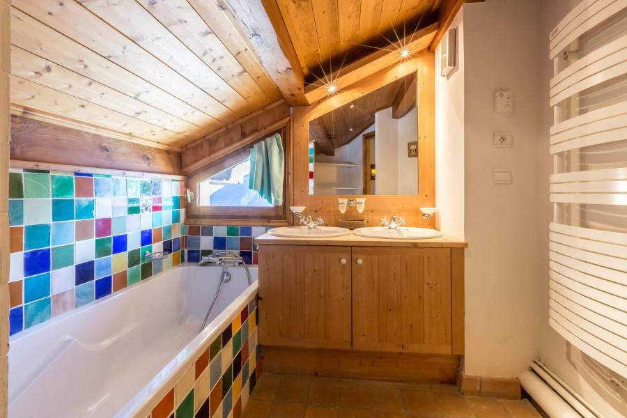 Rent in ski resort 6 room triplex chalet 10 people - ALPINUM - Courchevel - Bathroom