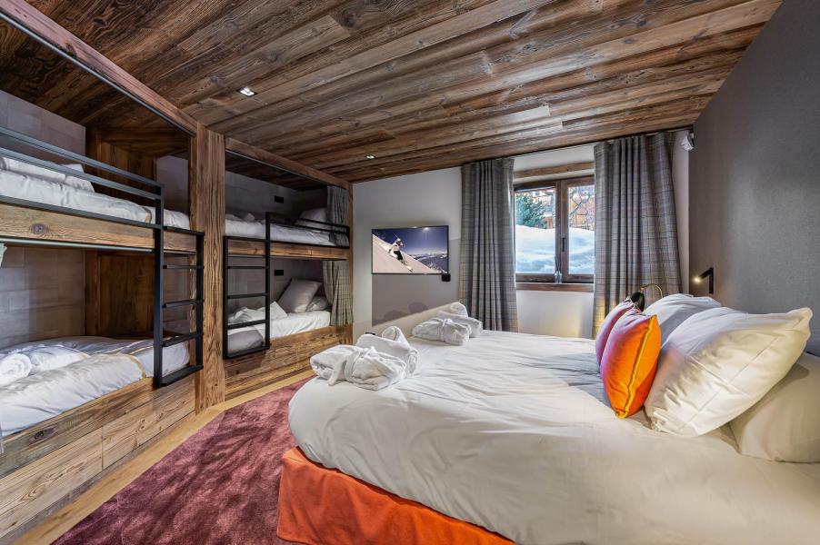 Rent in ski resort 7 room chalet 14 people - Chalet Carcentina - Courchevel - Bedroom