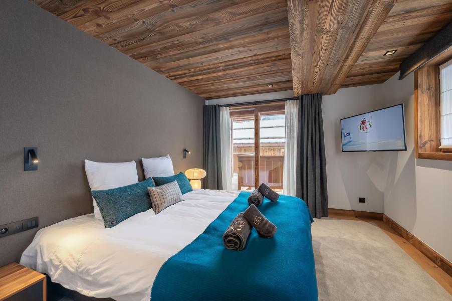 Rent in ski resort 6 room chalet 10 people - Chalet Ciuk - Courchevel - Bedroom