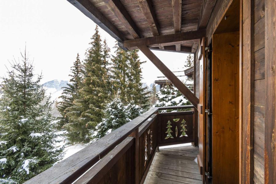 Rent in ski resort 6 room chalet 8 people - Chalet Estive - Courchevel - Winter outside