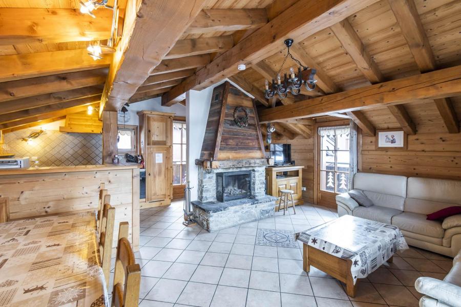 Ski verhuur Chalet 6 kamers 8 personen - Chalet Estive - Courchevel - Woonkamer