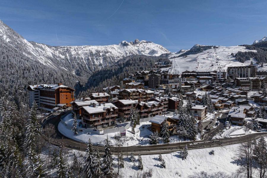 Skiverleih Doppelchalethälfte 5 Zimmer für 8 Personen - Chalet Grande Casse - Courchevel - Draußen im Winter