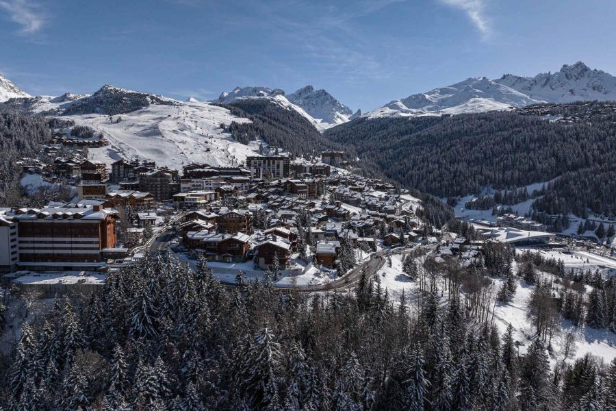 Skiverleih Doppelchalethälfte 5 Zimmer für 8 Personen - Chalet Grande Casse - Courchevel - Draußen im Winter