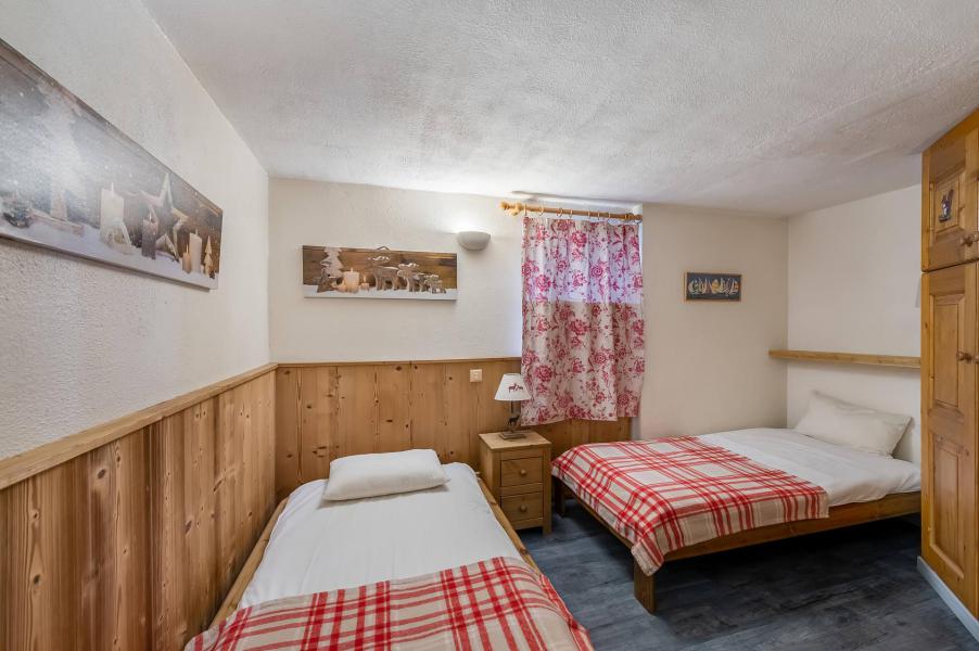 Rent in ski resort 4 room chalet 6 people - Chalet Maurilisa - Courchevel - Reception