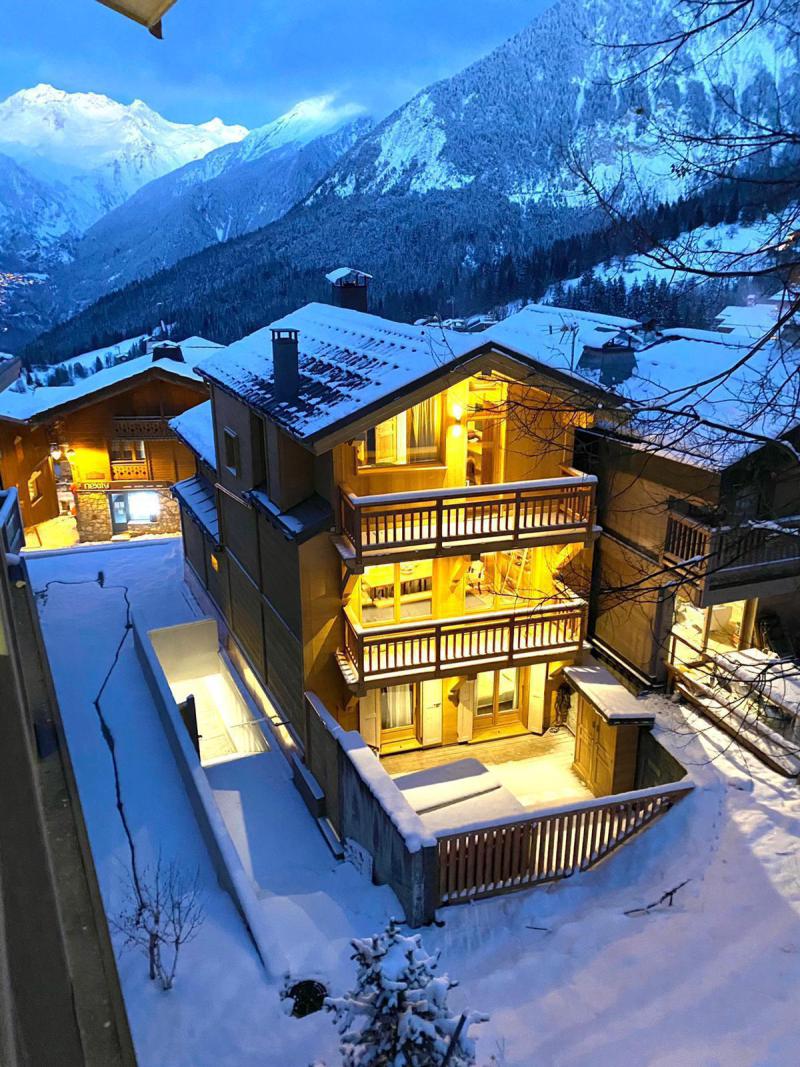 Rent in ski resort Chalet Prosper - Courchevel - Winter outside