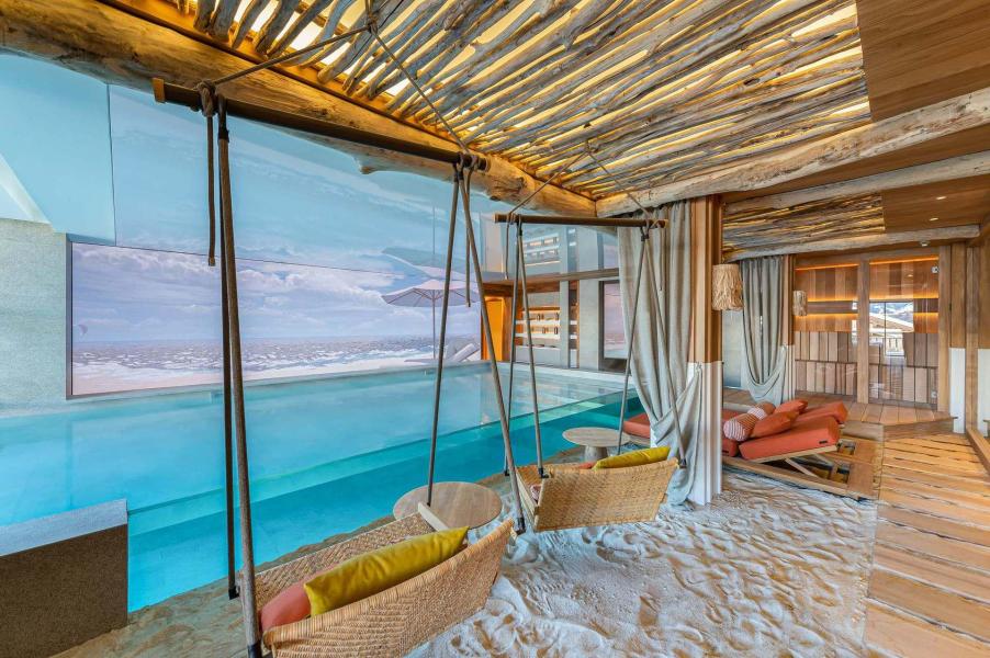 Rent in ski resort 10 room chalet 15 people - Chalet Whitesand - Courchevel