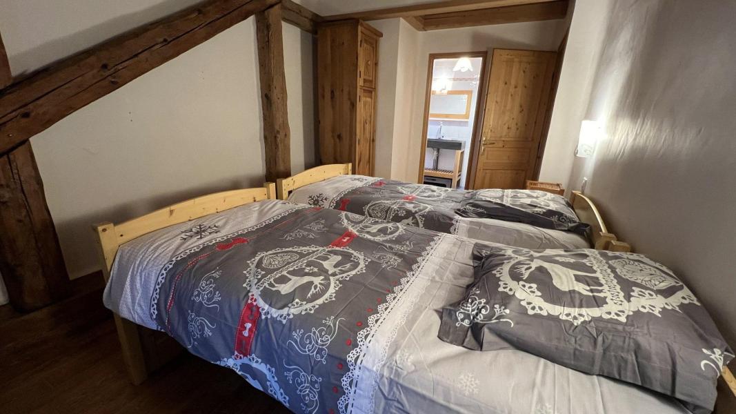 Rent in ski resort 4 room chalet 6 people - La Clé des Champs - Courchevel - Bedroom