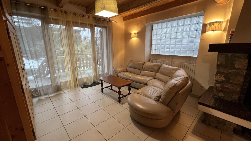 Rent in ski resort 4 room chalet 6 people - La Clé des Champs - Courchevel - Living room