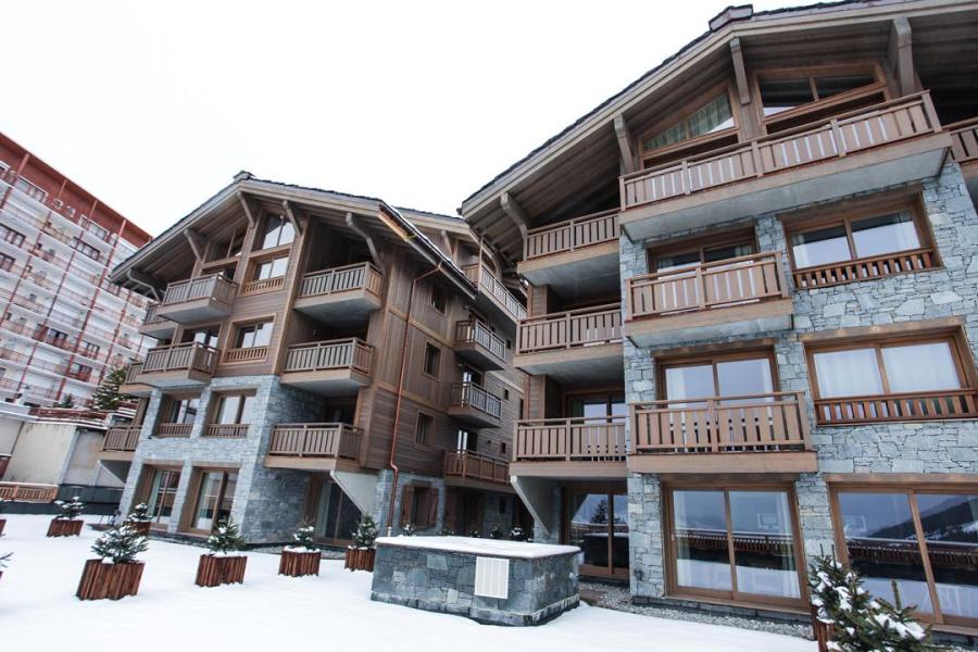 Rent in ski resort La Résidence Aspen Lodge - Courchevel - Winter outside