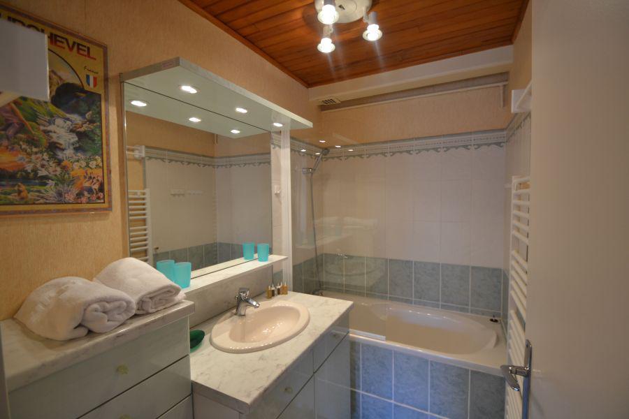 Location au ski Appartement 3 pièces 6 personnes (309) - La Résidence Nogentil A - Courchevel - Salle de bain