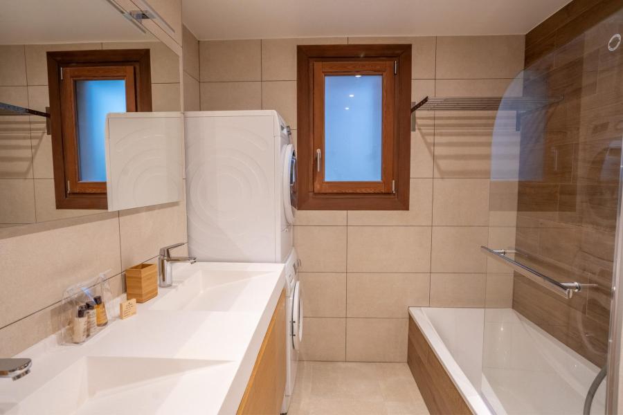 Rent in ski resort 4 room apartment 6 people (J03) - LA VANOISE - Courchevel - Bathroom