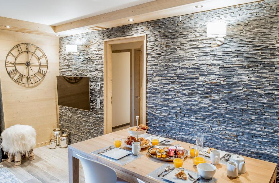 Аренда на лыжном курорте Апартаменты 2 комнат кабин 2-4 чел. (D08) - Mammoth Lodge - Courchevel - Стол