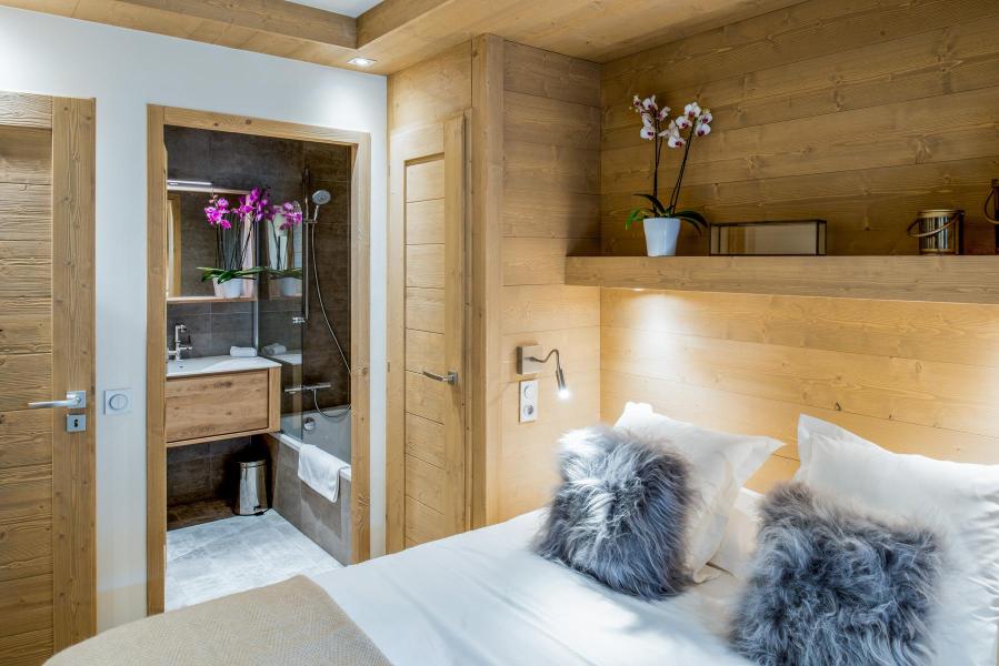 Rent in ski resort 3 room apartment cabin 6-8 people (D11) - Mammoth Lodge - Courchevel - Bedroom